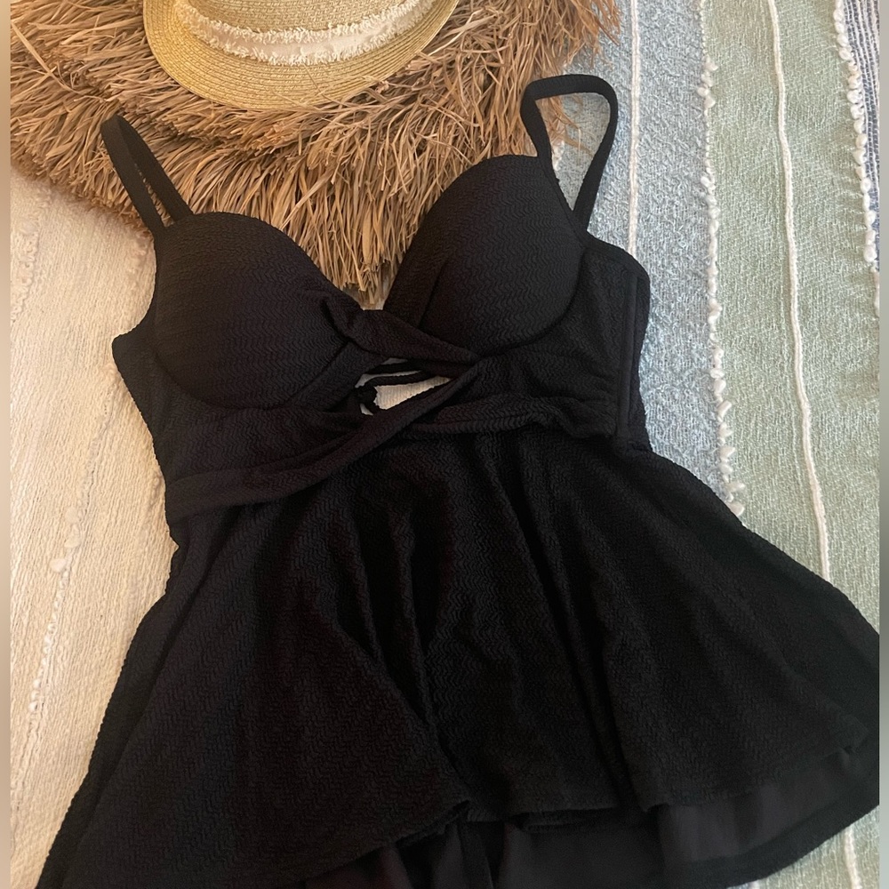 NWOT Coco reef peplum tankini lace up adjustable swim suit top 36/38 D